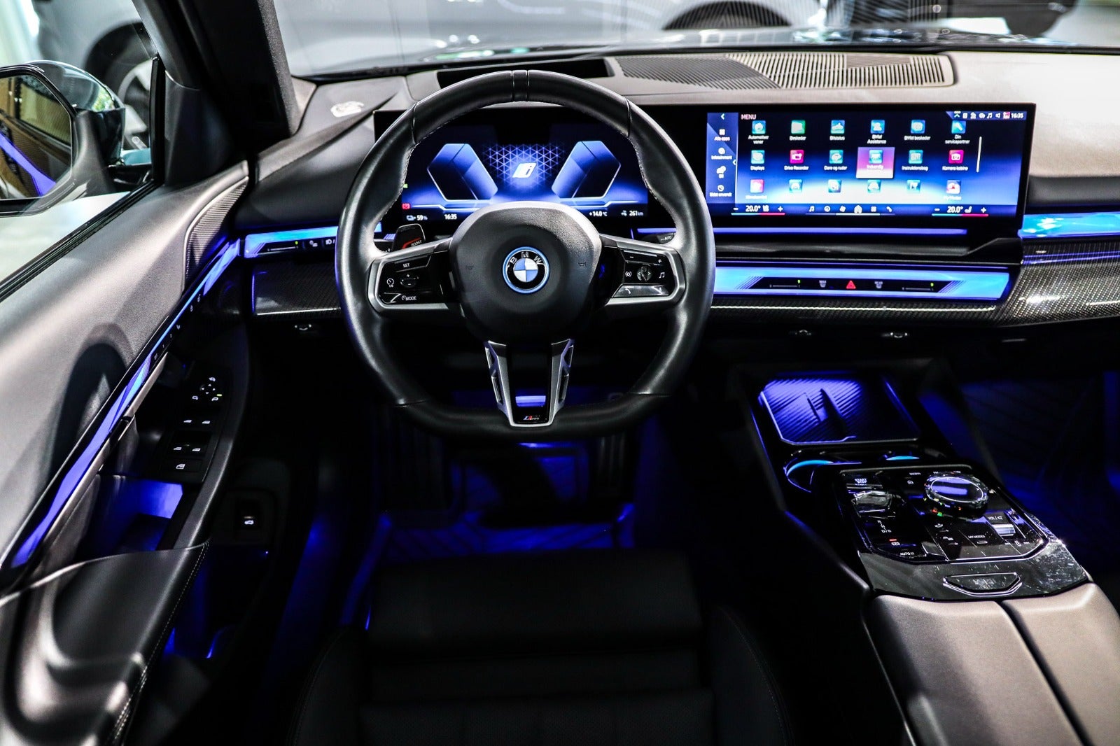 Billede af BMW i5  eDrive40 Touring Fully Charged