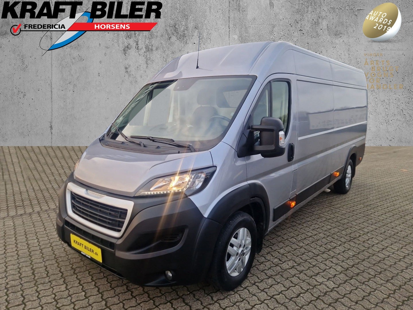 Billede af Peugeot Boxer 335 2,2 BlueHDi 165 L4H2 Ultimate