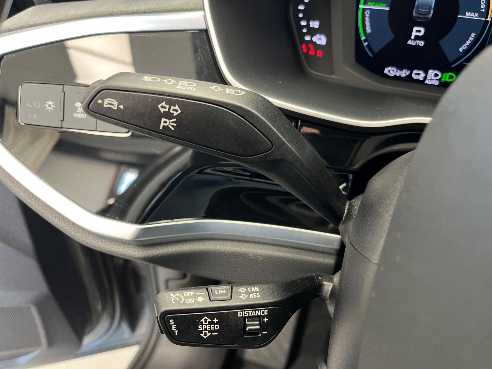 Billede af Audi Q3 45 TFSi e Attitude plus Sportback S-tr.
