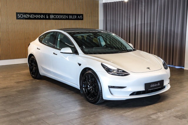 Tesla Model 3  Long Range AWD