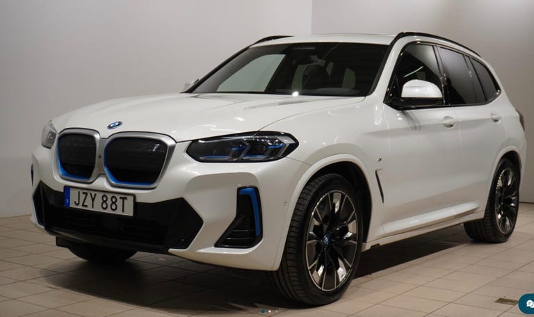 BMW iX3 Charged Plus M-Sport
