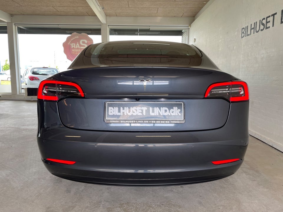 Tesla Model 3, Billede 4