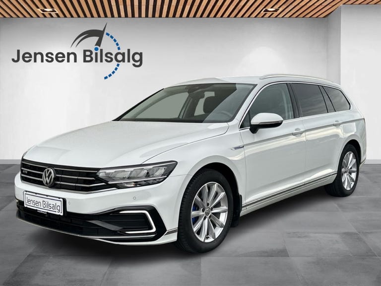 VW Passat GTE Highline+ Variant DSG