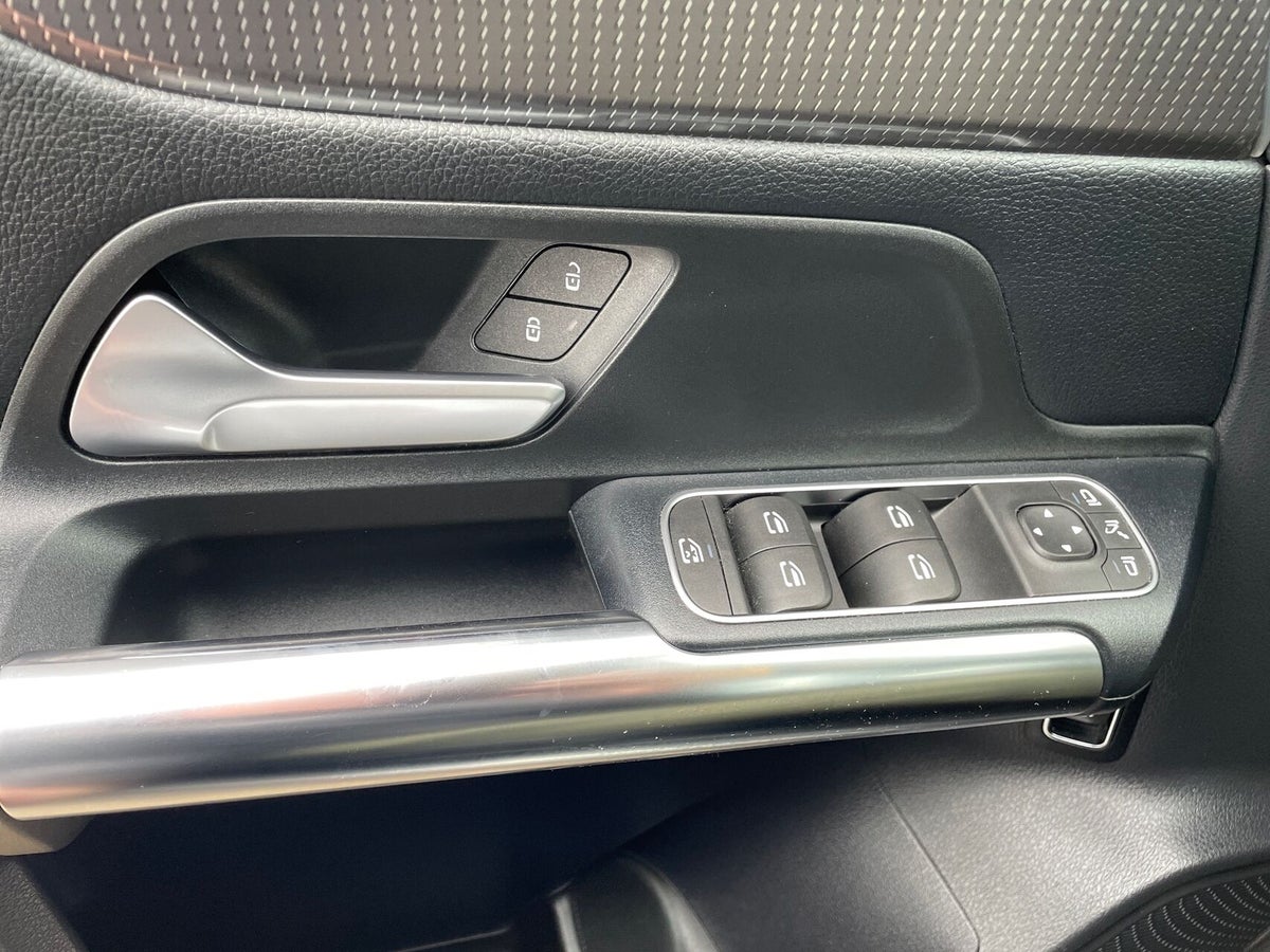 Mercedes EQA300 4Matic billede 16