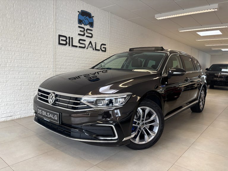 VW Passat GTE Highline+ Variant DSG