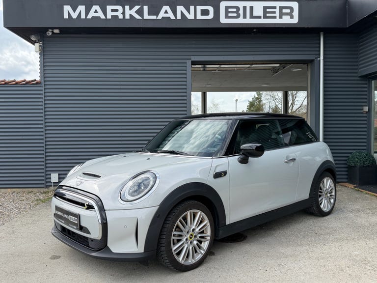 MINI Cooper SE Experience