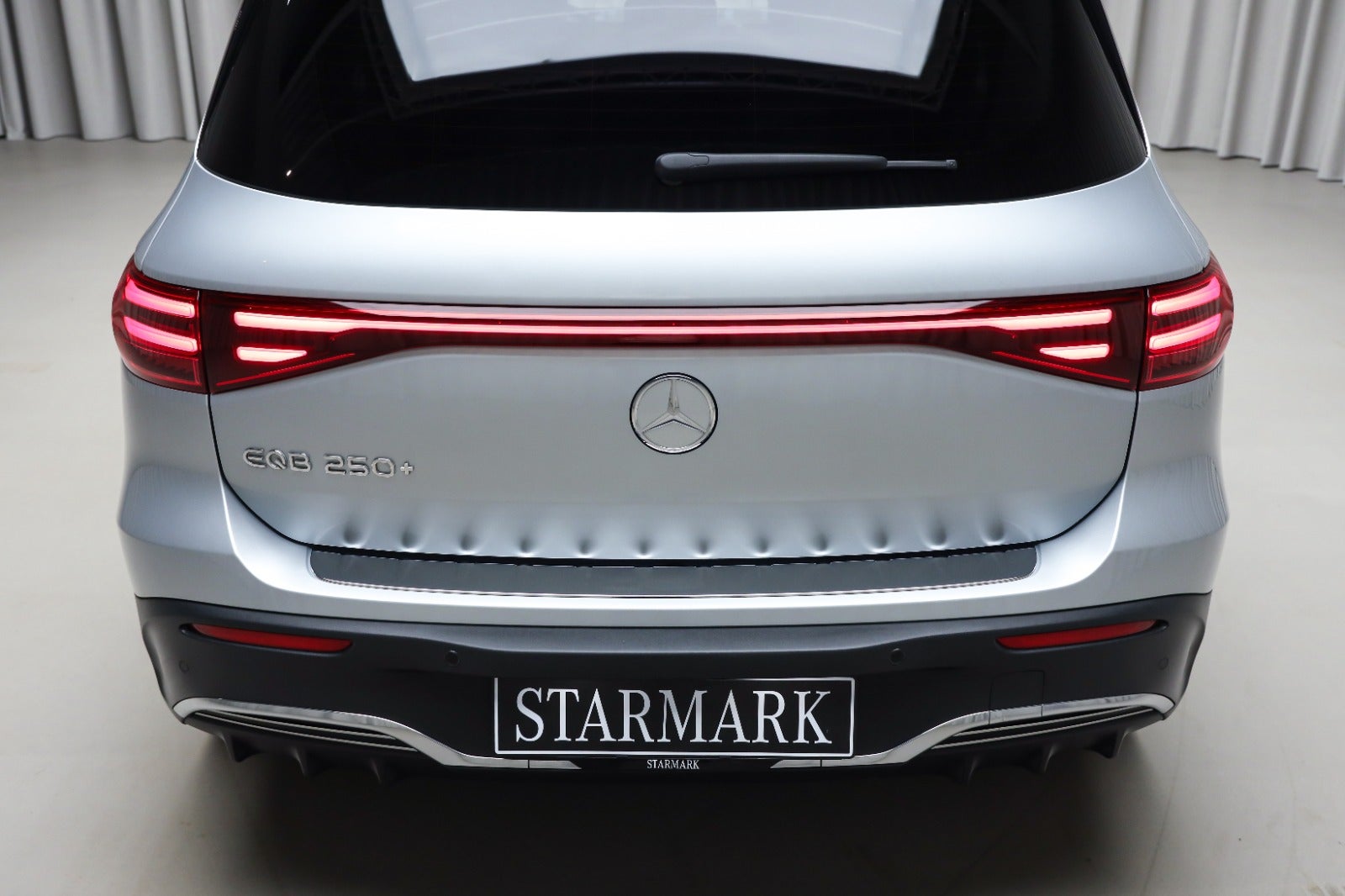 Mercedes-Benz EQB 250+