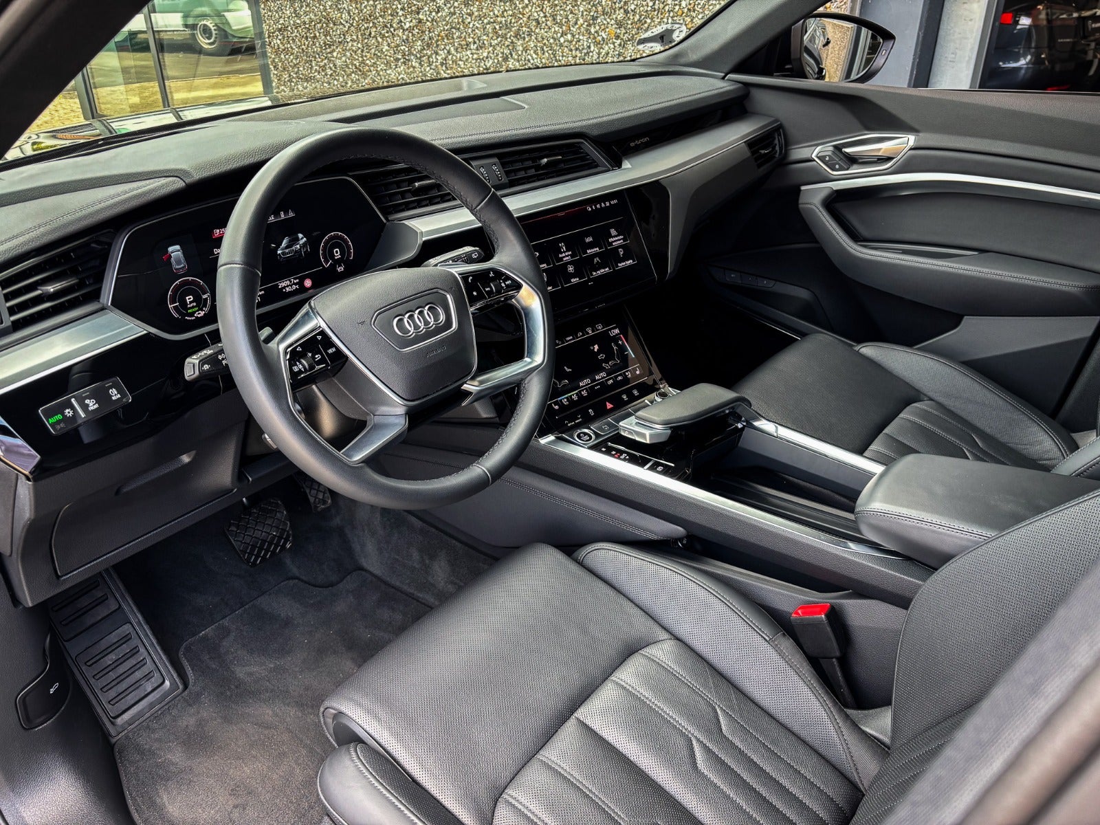 Billede af Audi e-tron 55 Advanced quattro