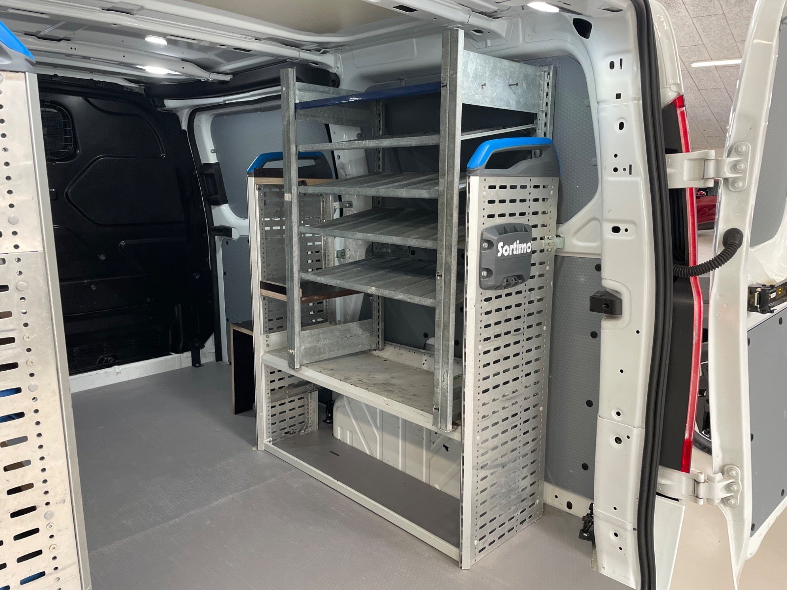 Billede af Ford Transit Custom 300S 2,0 TDCi 130 Trend aut.