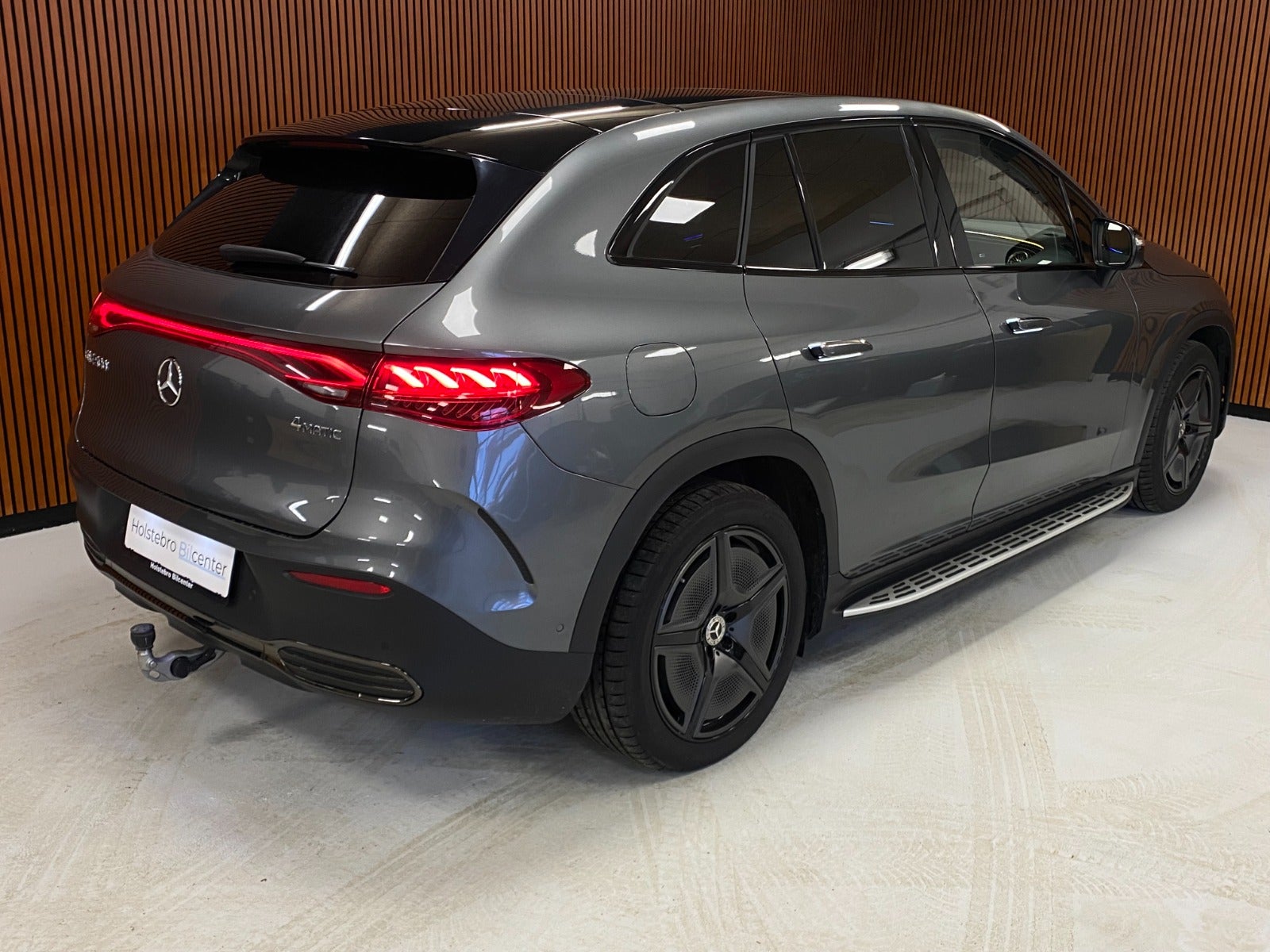 Mercedes EQE500 SUV 2024