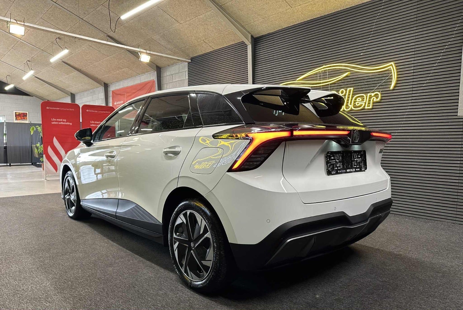 Billede af MG 4 64 Luxury