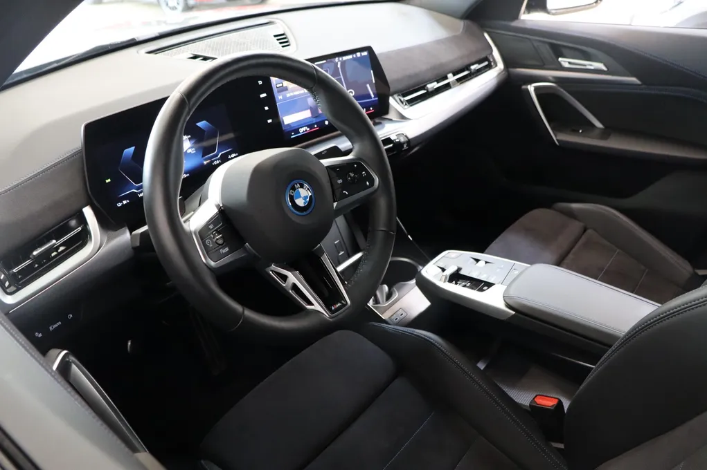 BMW iX2 eDrive20 M-Sport