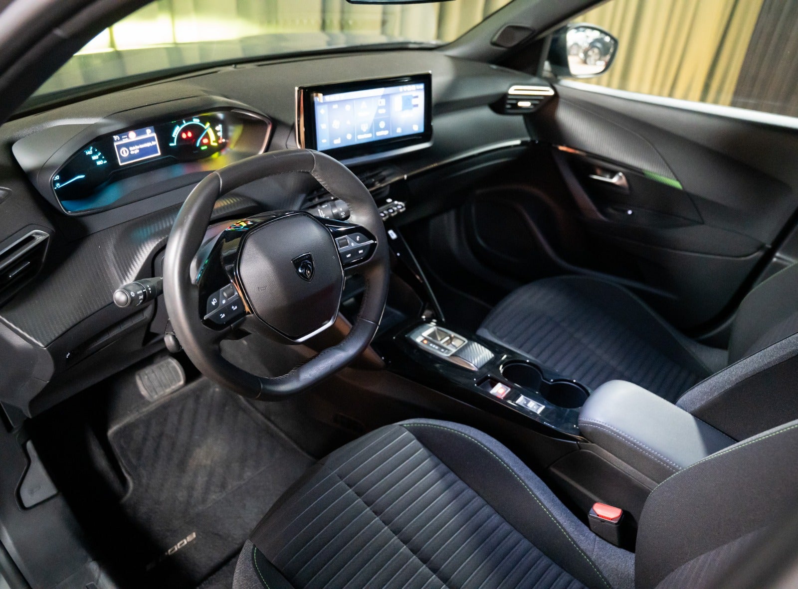 Billede af Peugeot e-2008 50 Active