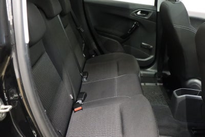 Peugeot 208 VTi 82 Allure Sky