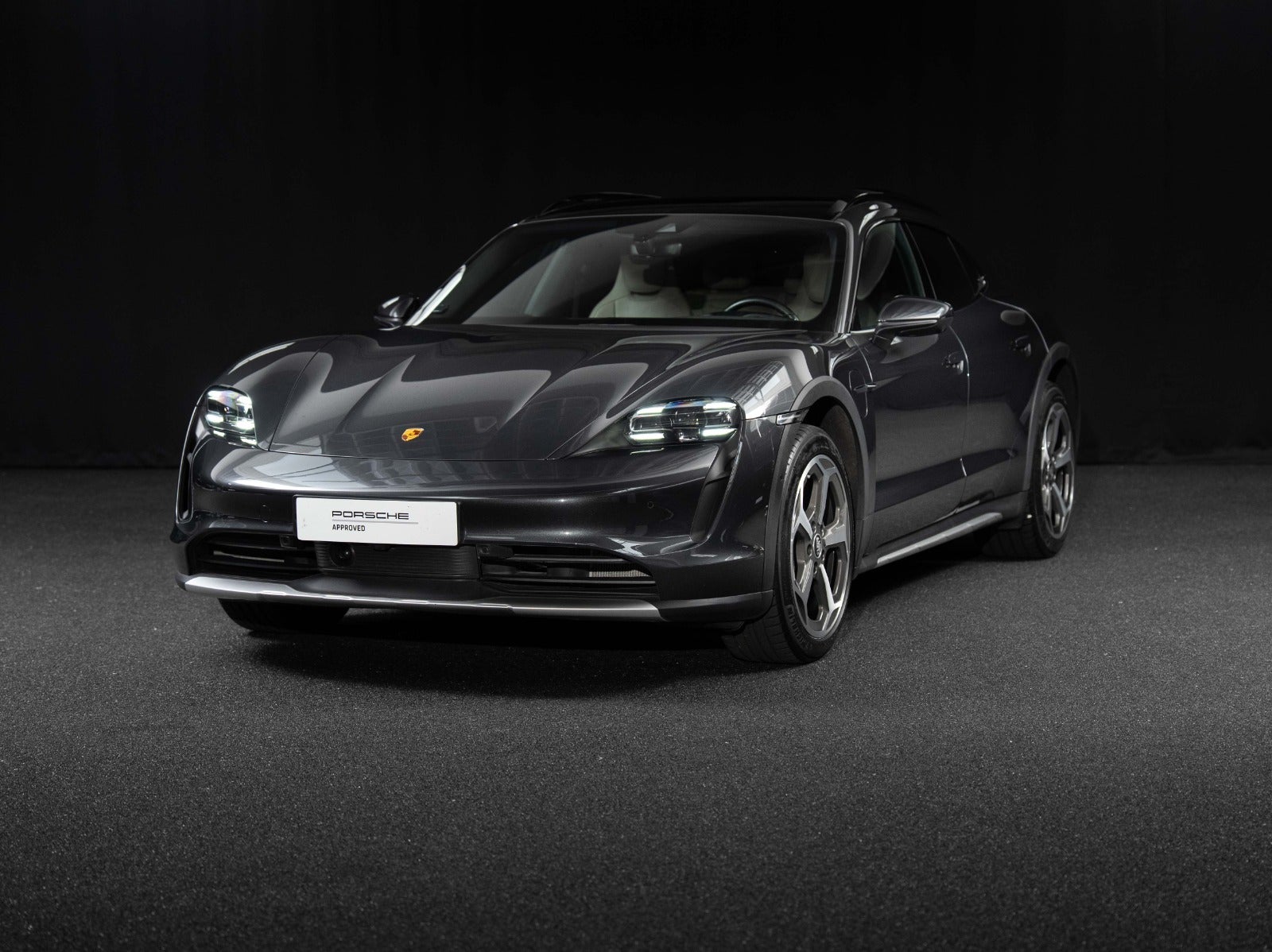 Gallery image 1 of 17