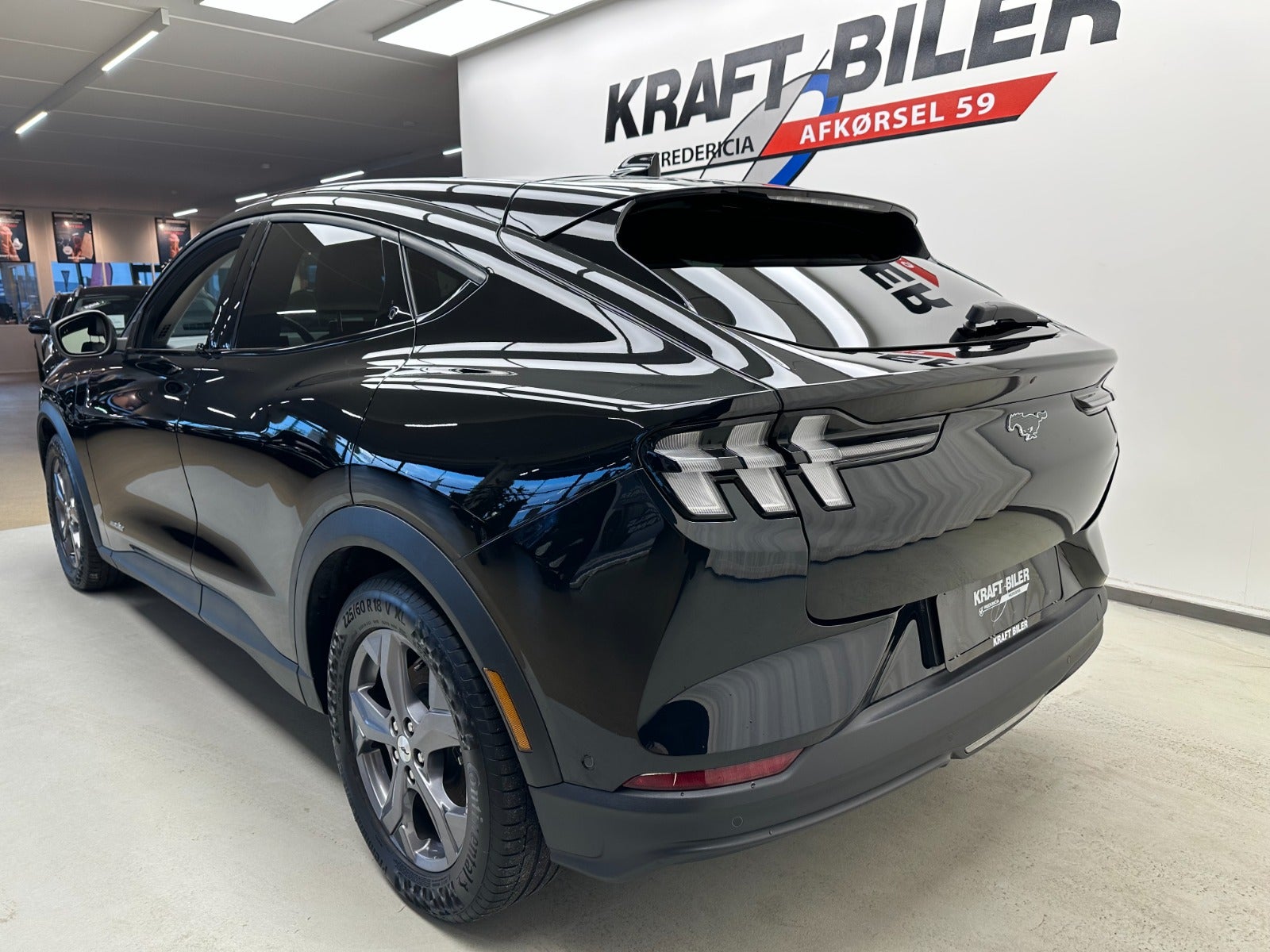 Billede af Ford Mustang Mach-E 70 Premium Standard Range