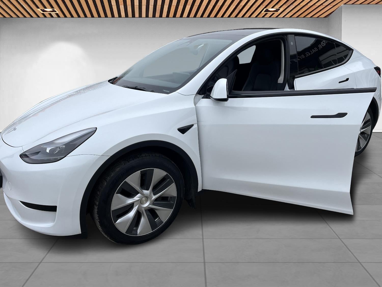 Billede af Tesla Model Y  RWD