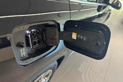 BMW iX1 xDrive30 X-Line