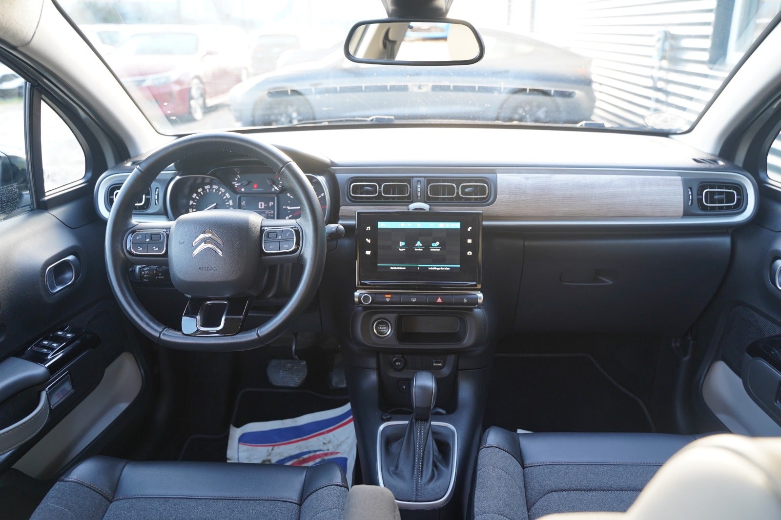 Billede af Citroën C3 1,2 PureTech 110 Shine Sport EAT6