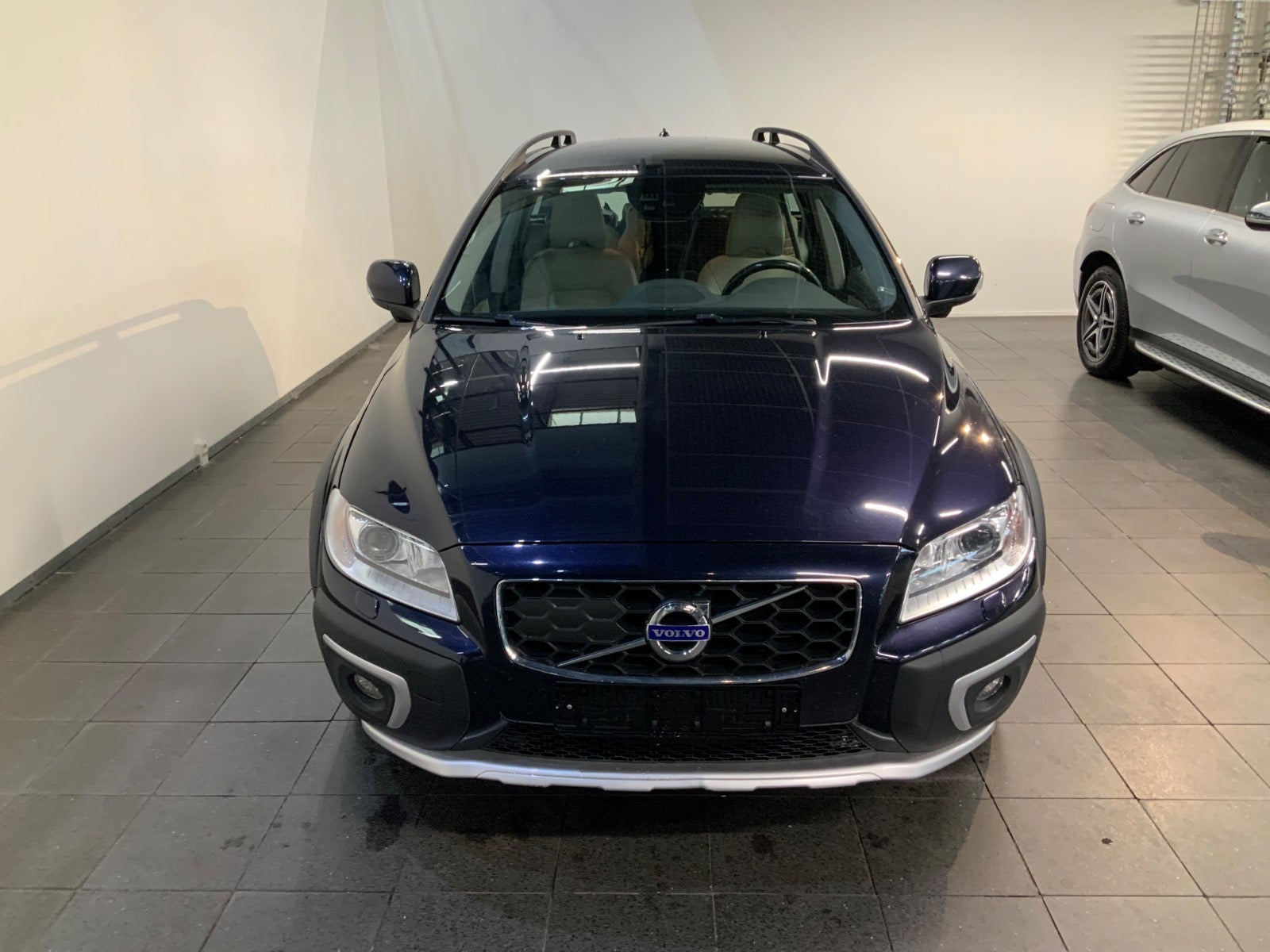 Volvo XC70 (2/8)