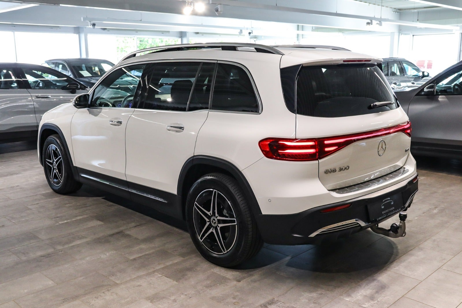 Billede af Mercedes EQB300  AMG Premium 4Matic