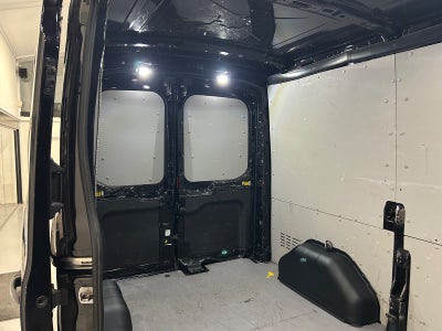 Ford Transit 350 L2 Van EcoBlue Limited H2 FWD