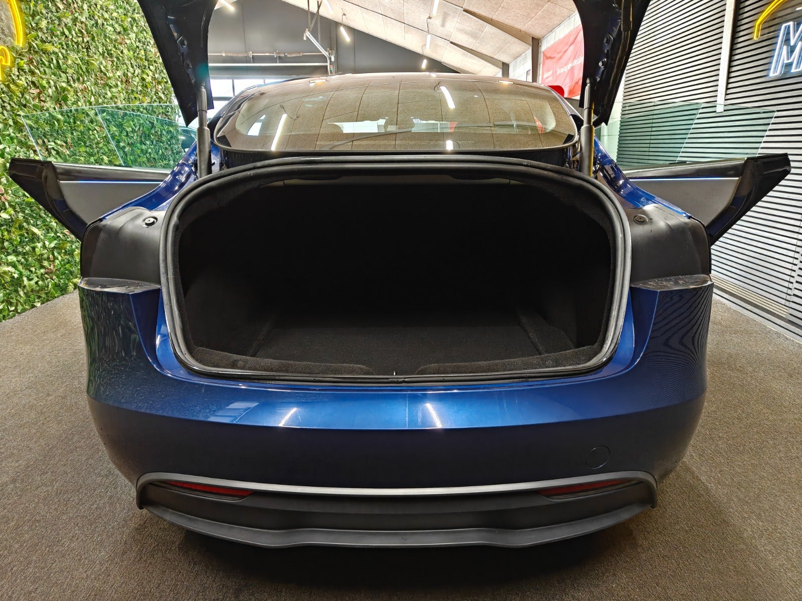 Billede af Tesla Model 3  RWD