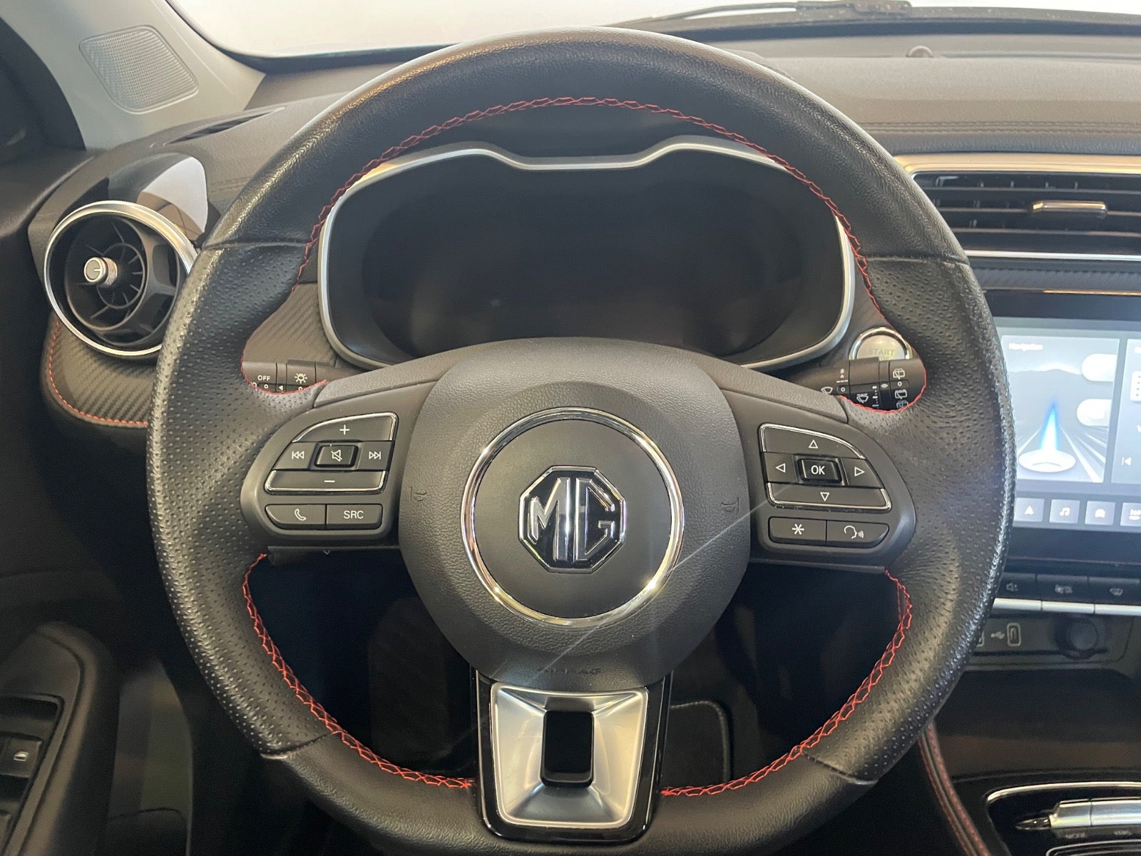 MG ZS Luxury