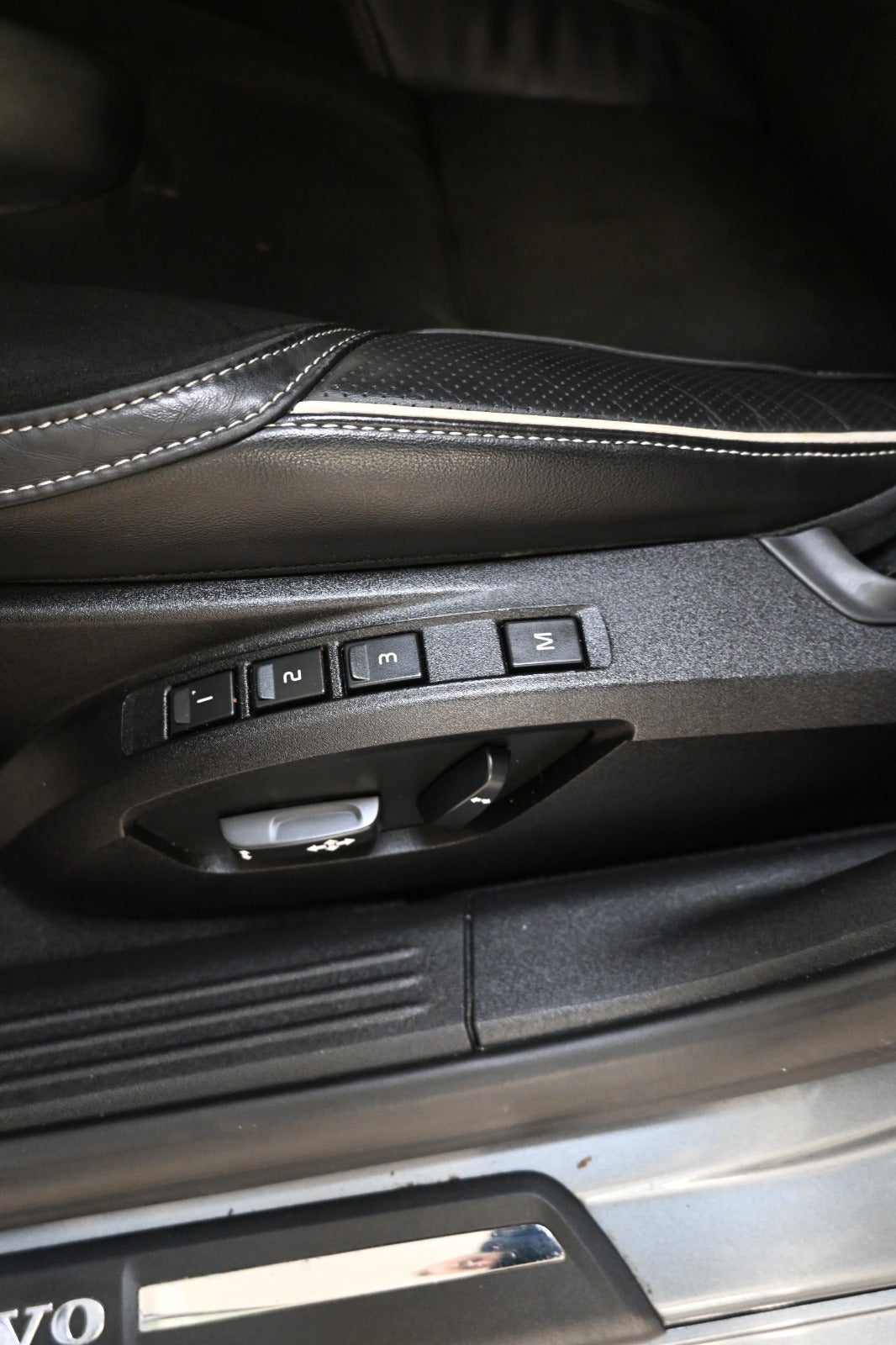 Volvo V40 T4 180 R-Design