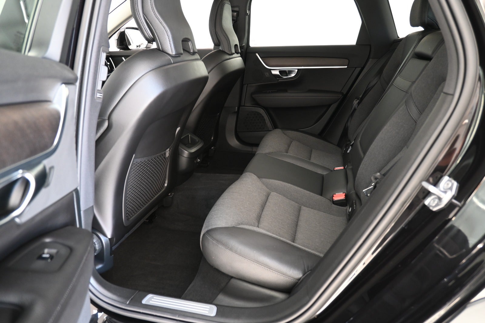 Volvo V90 CC D4 190 aut. AWD