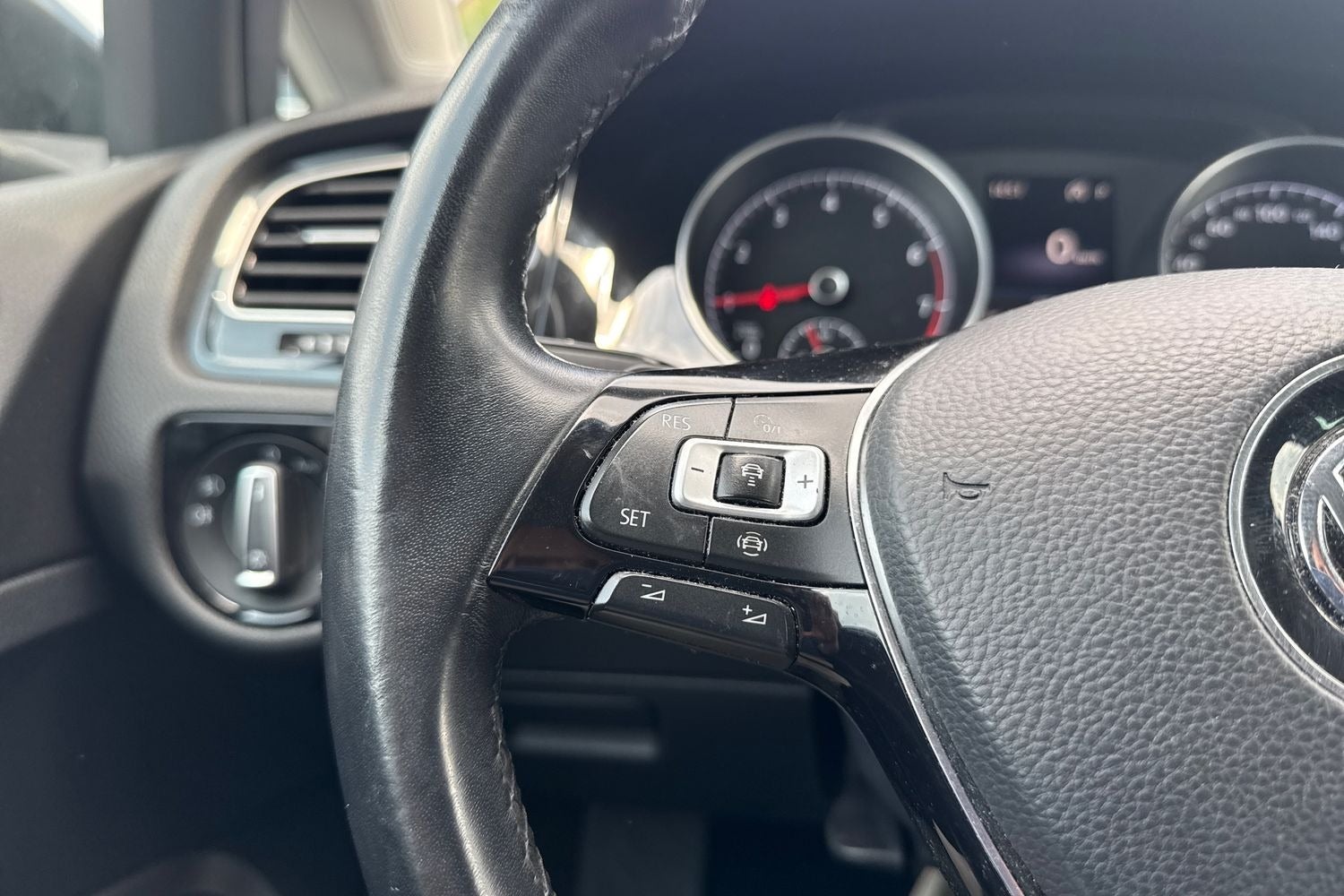 Billede af VW Golf VII 1,5 TSi 150 Highline Variant DSG