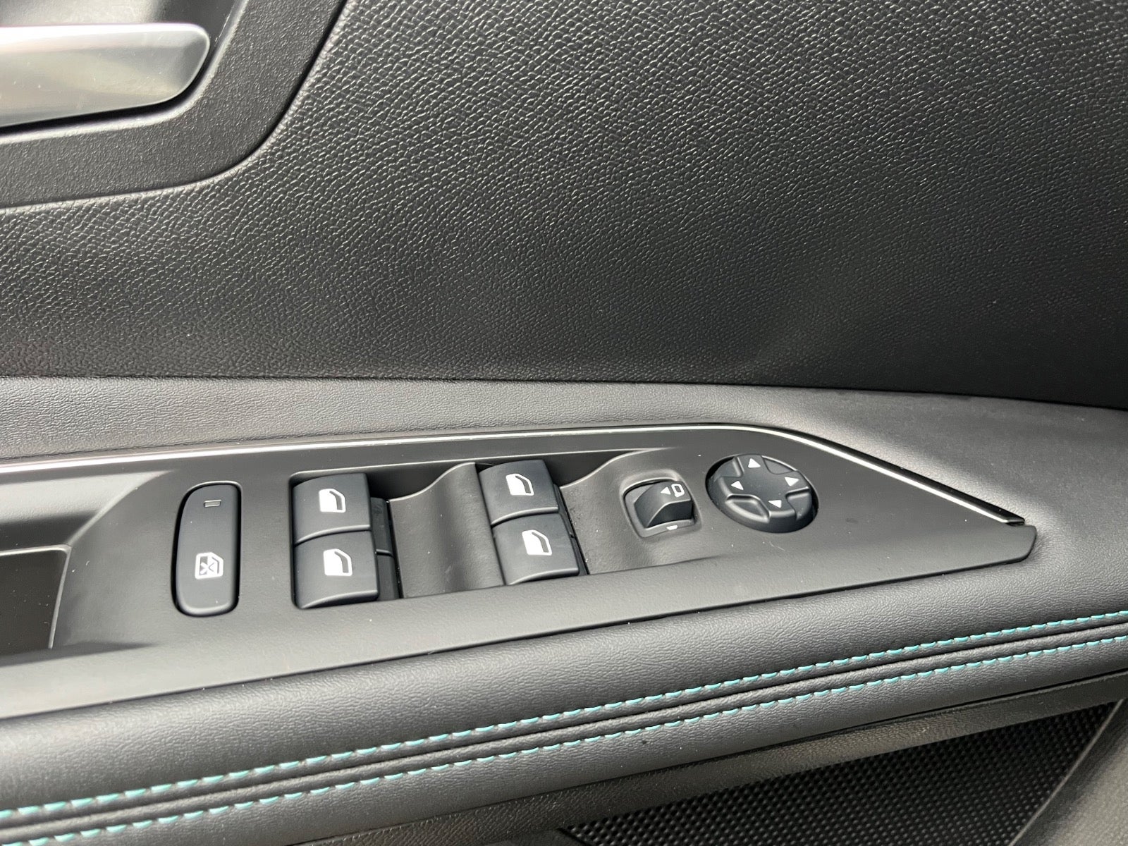 Billede af Peugeot 3008 1,6 Hybrid Allure Pack Limited EAT8