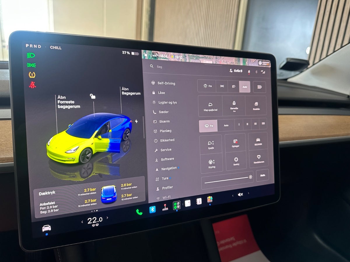 Tesla Model 3 Long Range AWD