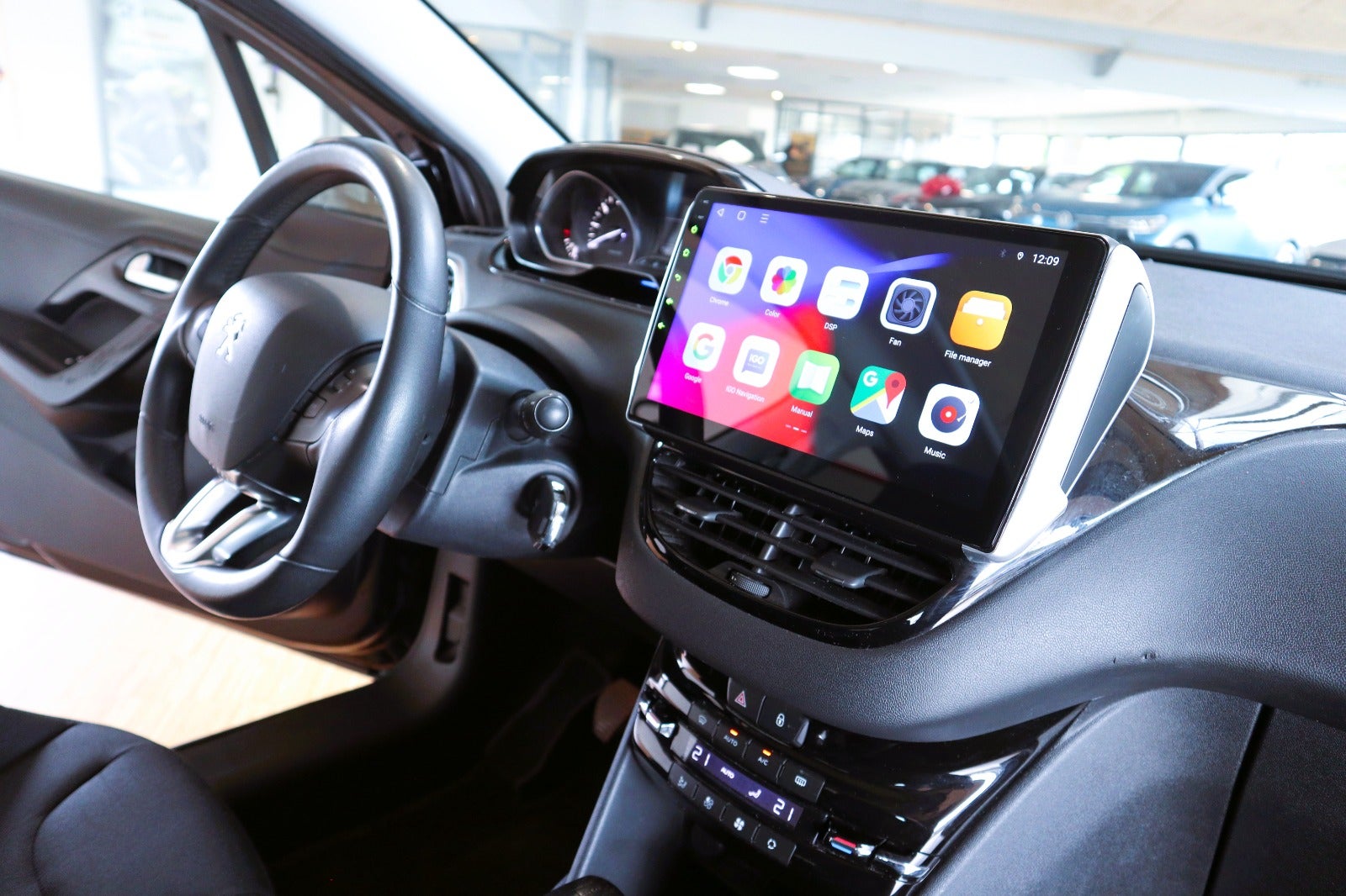 Billede af Peugeot 208 1,2 VTi Allure Sky