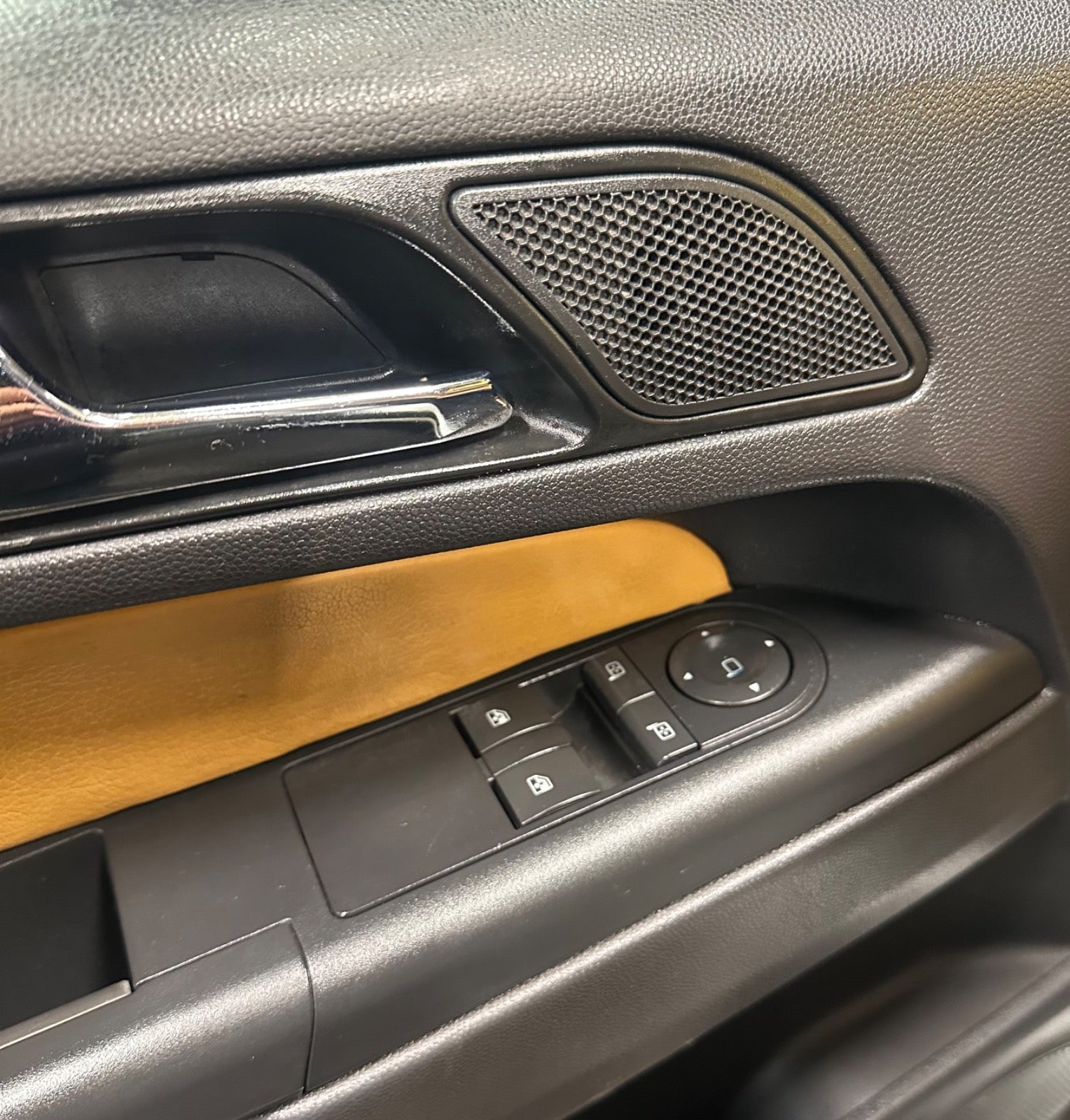 Billede af Opel Zafira 2,2 16V Cosmo aut.