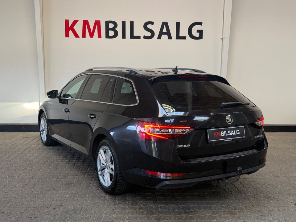 Skoda Superb, Billede 3