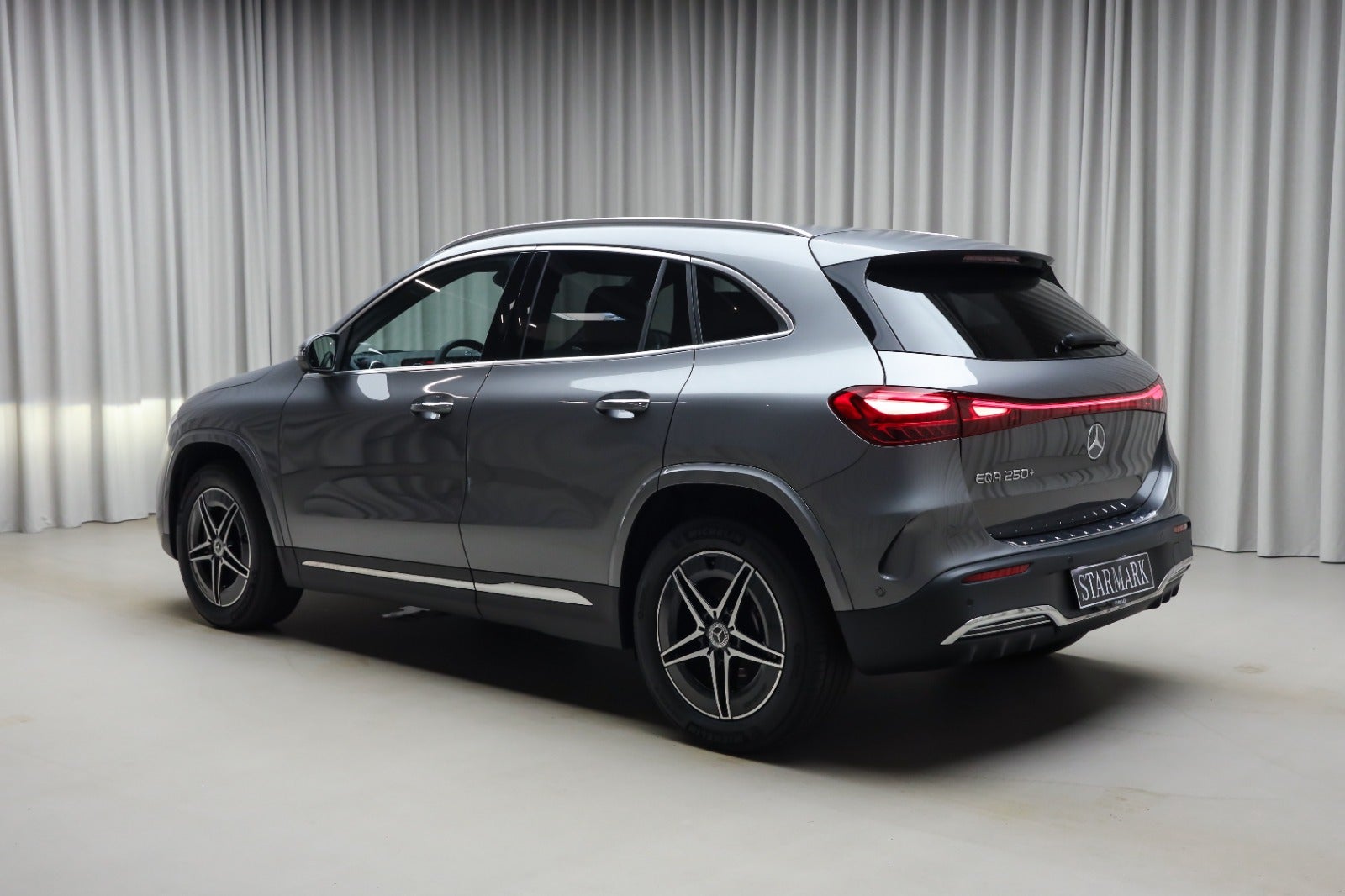 Mercedes-Benz EQA 250+ (3/8)