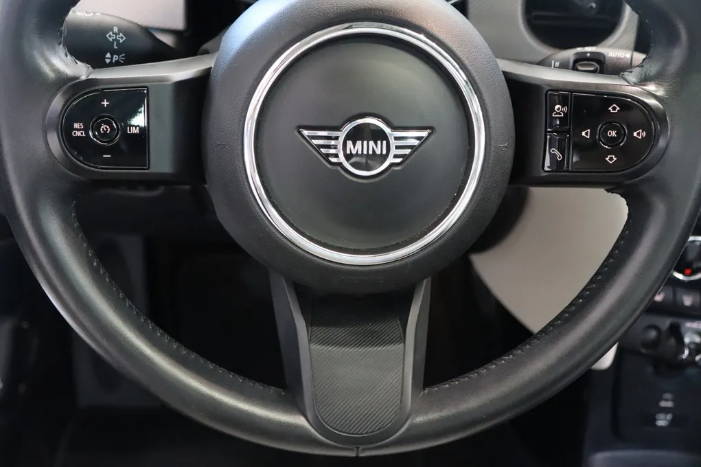 MINI Cooper SE Camden Edition