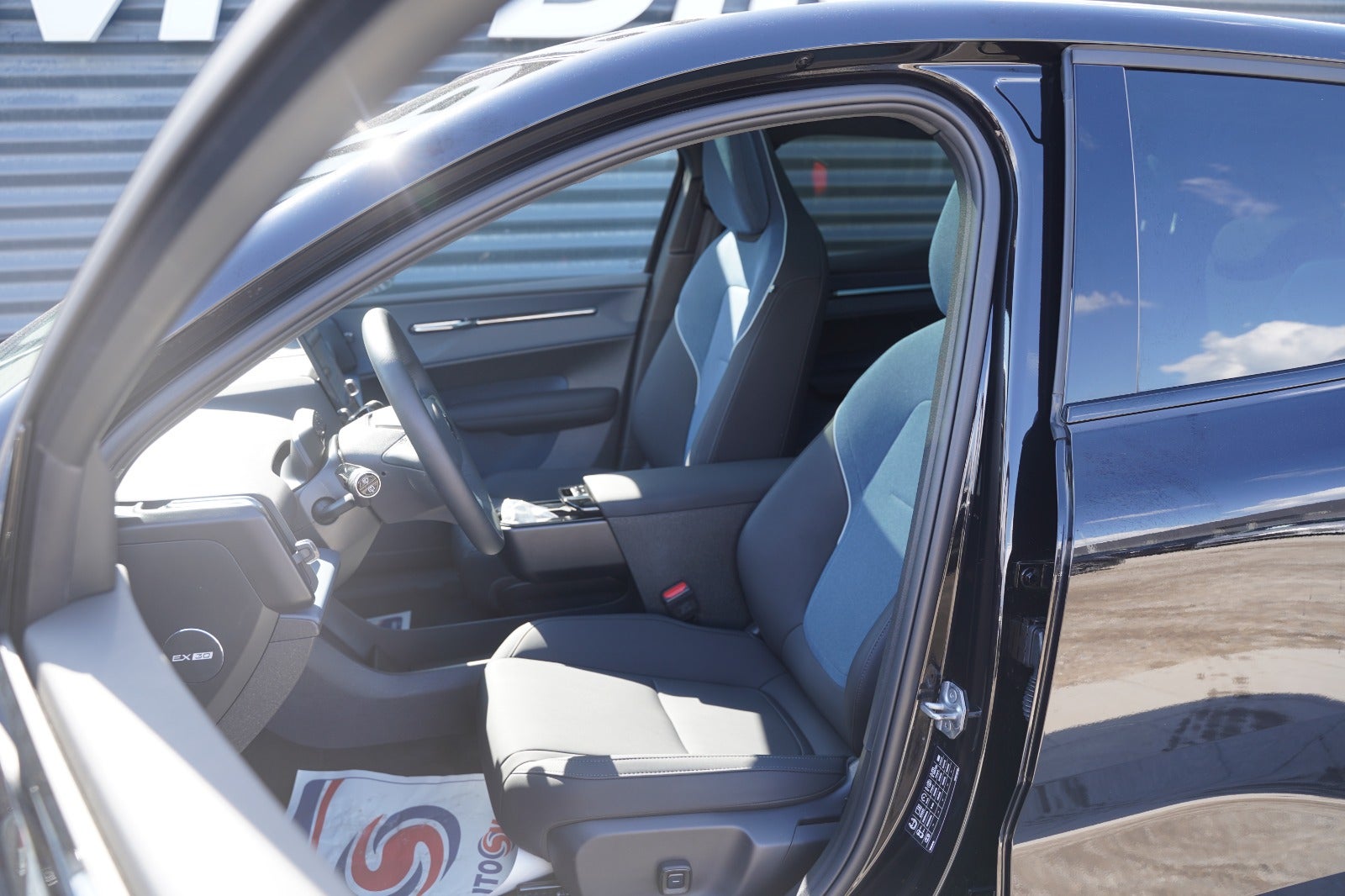 Billede af Volvo EX30 CC  Twin Performance Ultra