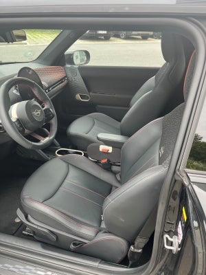 MINI Cooper SE JCW Trim M