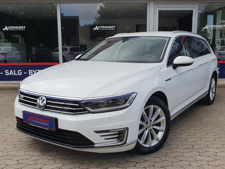 VW Passat GTE Highline+ Variant DSG