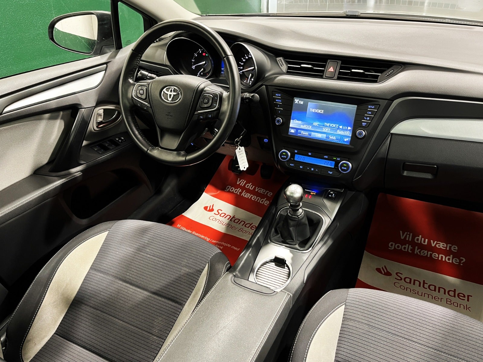 Toyota Avensis 2016