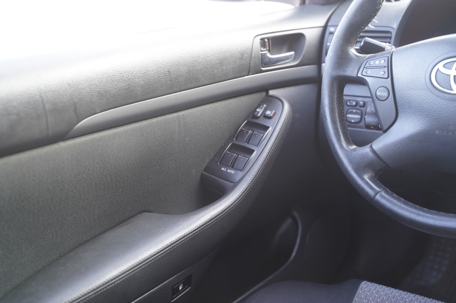 Billede af Toyota Avensis 1,8 VVT-i Elegance stc.