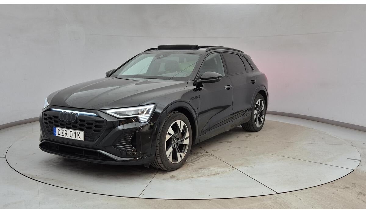 Billede af Audi Q8 e-tron 55 S-line Black Edition quattro