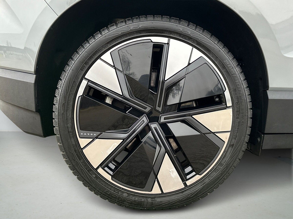 Volvo EX30 Extended Range Plus billede 8