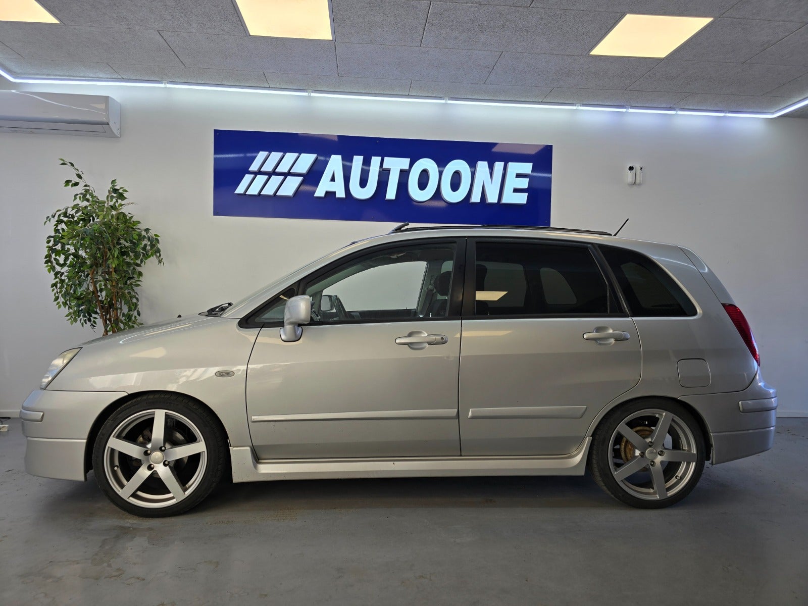 Billede af Suzuki Liana 1,6 
