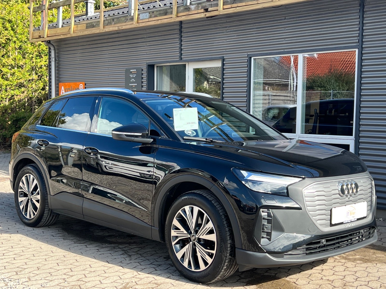 Audi Q4 e-tron Attitude