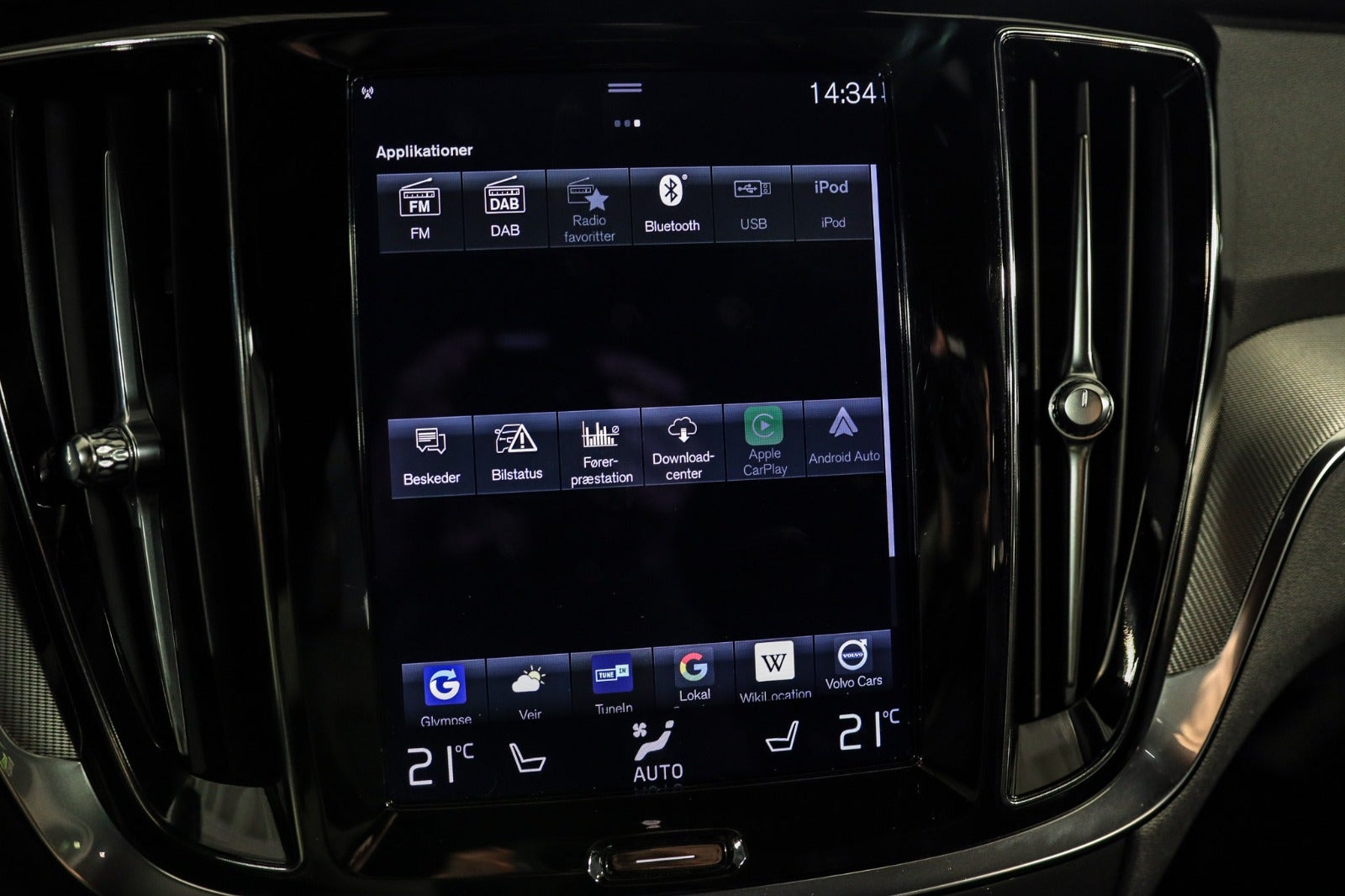 Billede af Volvo V60 2,0 T6 ReCharge R-Design aut. AWD