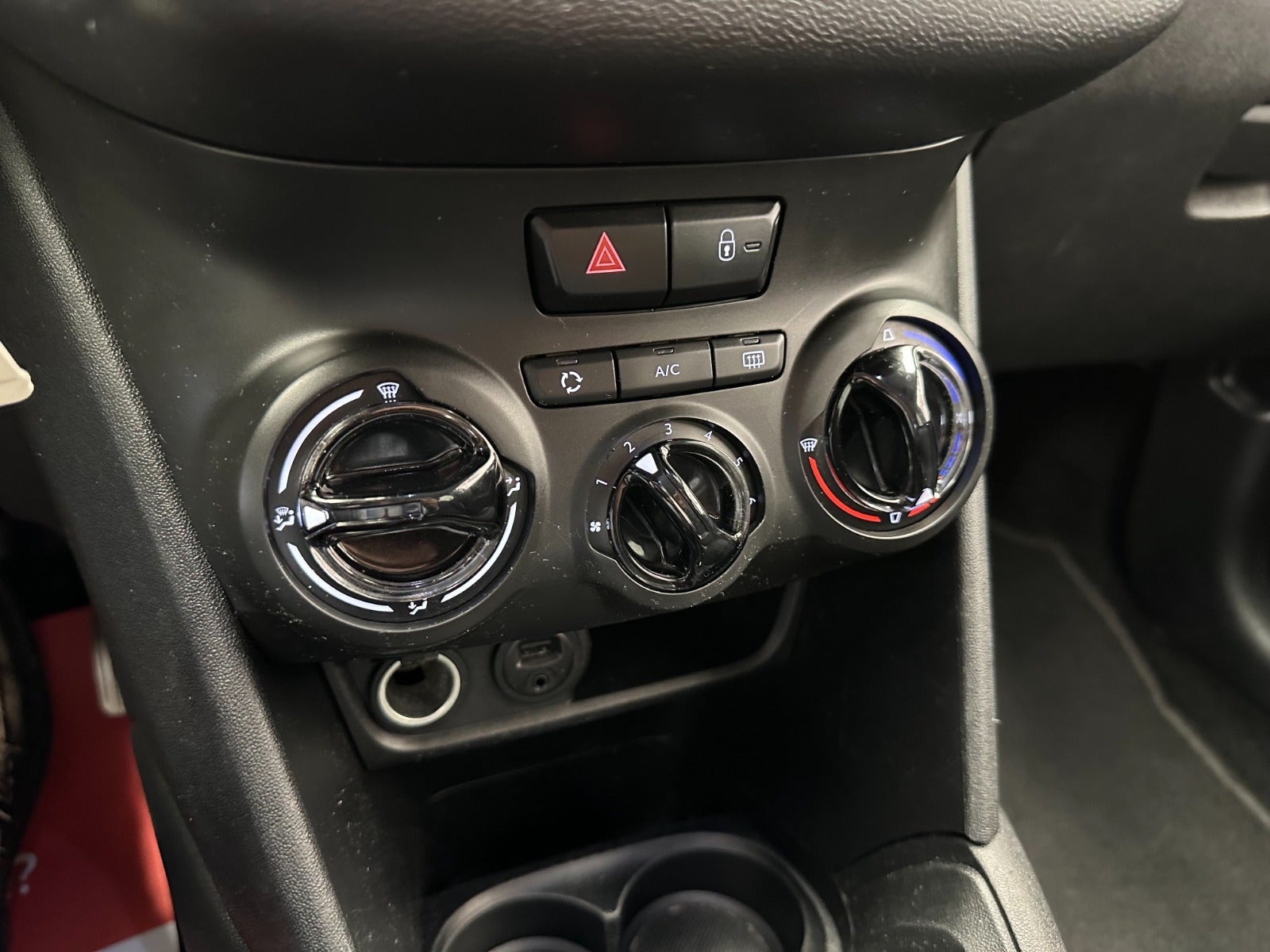 Billede af Peugeot 208 1,6 BlueHDi 100 Active