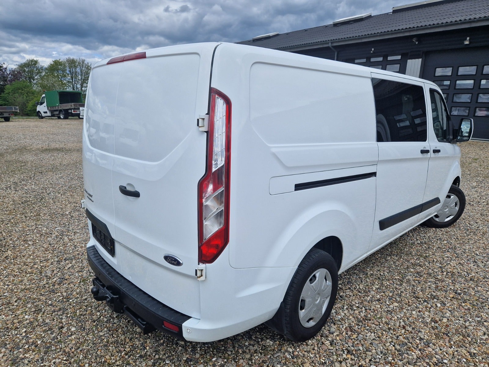 Billede af Ford Transit Custom 300L 2,0 TDCi 130 Trend Mandskabsvogn